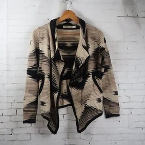SUNNY GIRL BLACK & TAN AZTEC PATTERN OPEN CARDIGAN SWEATER WITH POCKETS SIZE S